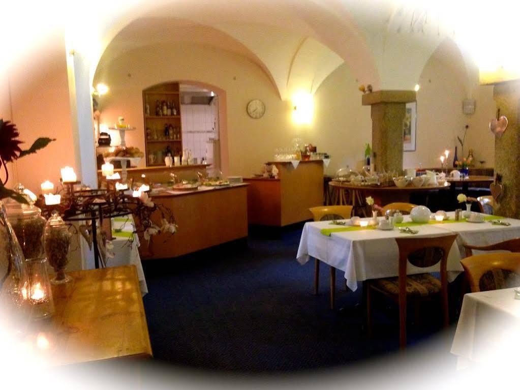 Dein Gutshof Hotel & Ferienwohnungen ゲルリッツ エクステリア 写真