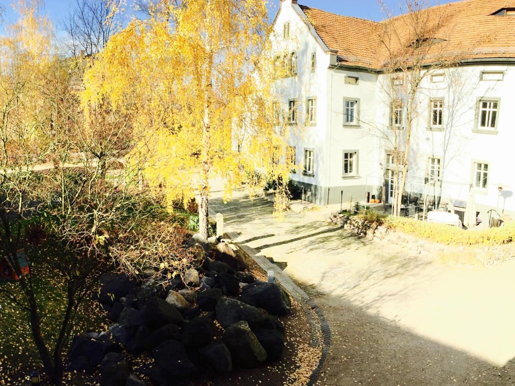 Dein Gutshof Hotel & Ferienwohnungen ゲルリッツ エクステリア 写真