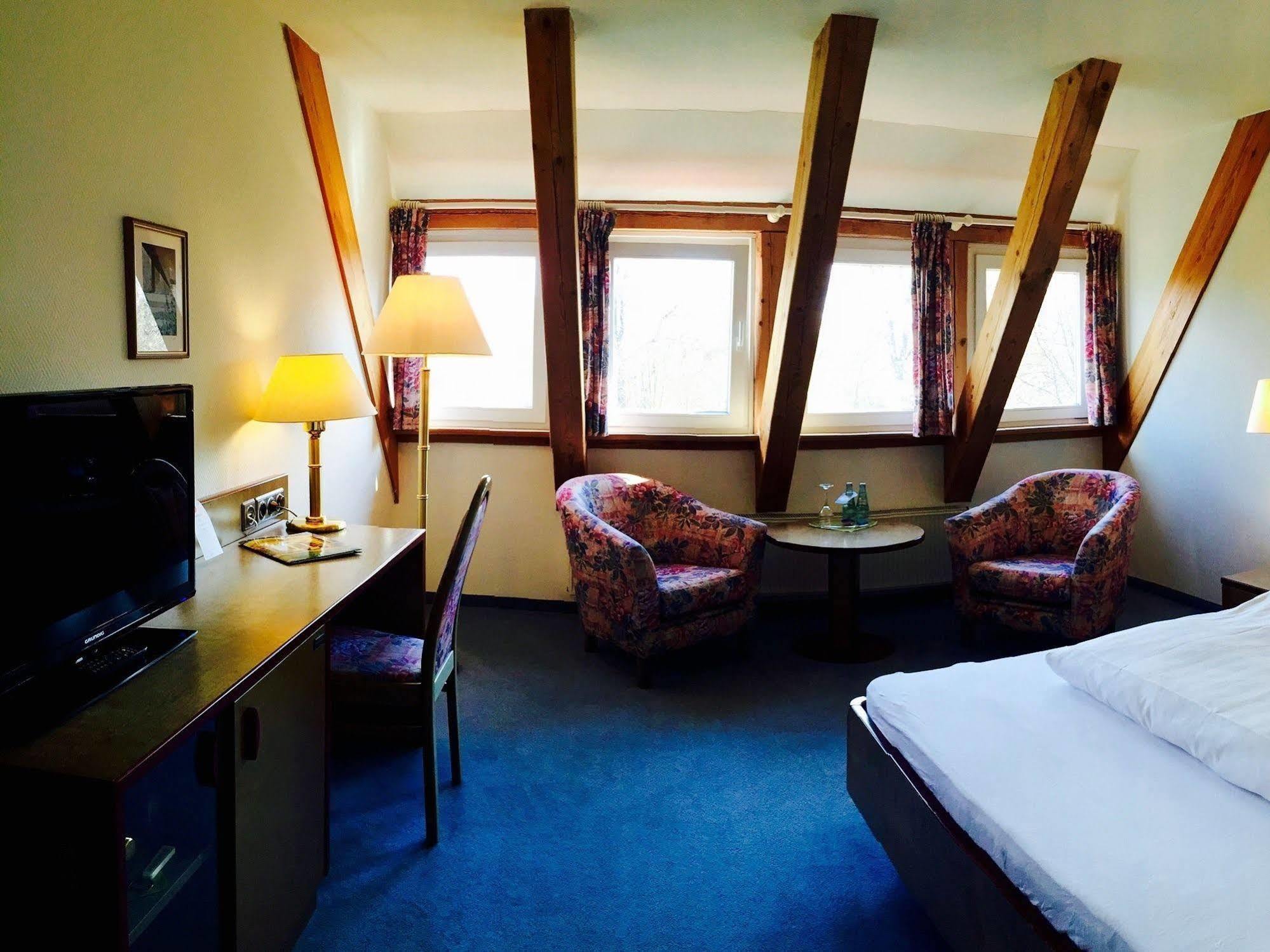 Dein Gutshof Hotel & Ferienwohnungen ゲルリッツ エクステリア 写真