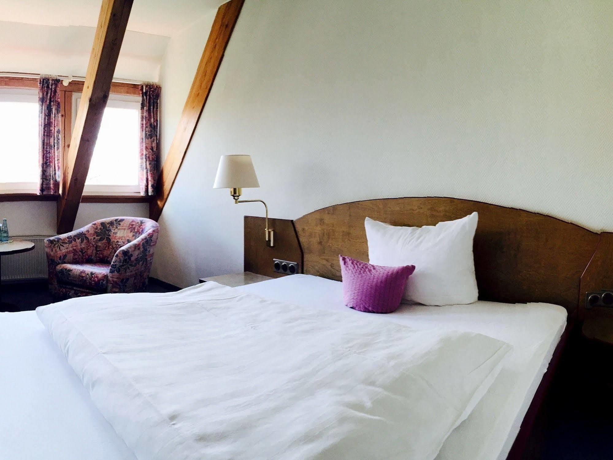 Dein Gutshof Hotel & Ferienwohnungen ゲルリッツ エクステリア 写真